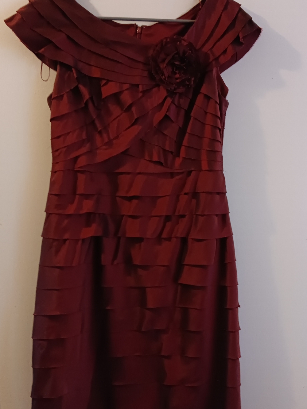 Womens London Times Elegant Burgundy Ruffle-Detail Women’s Dress